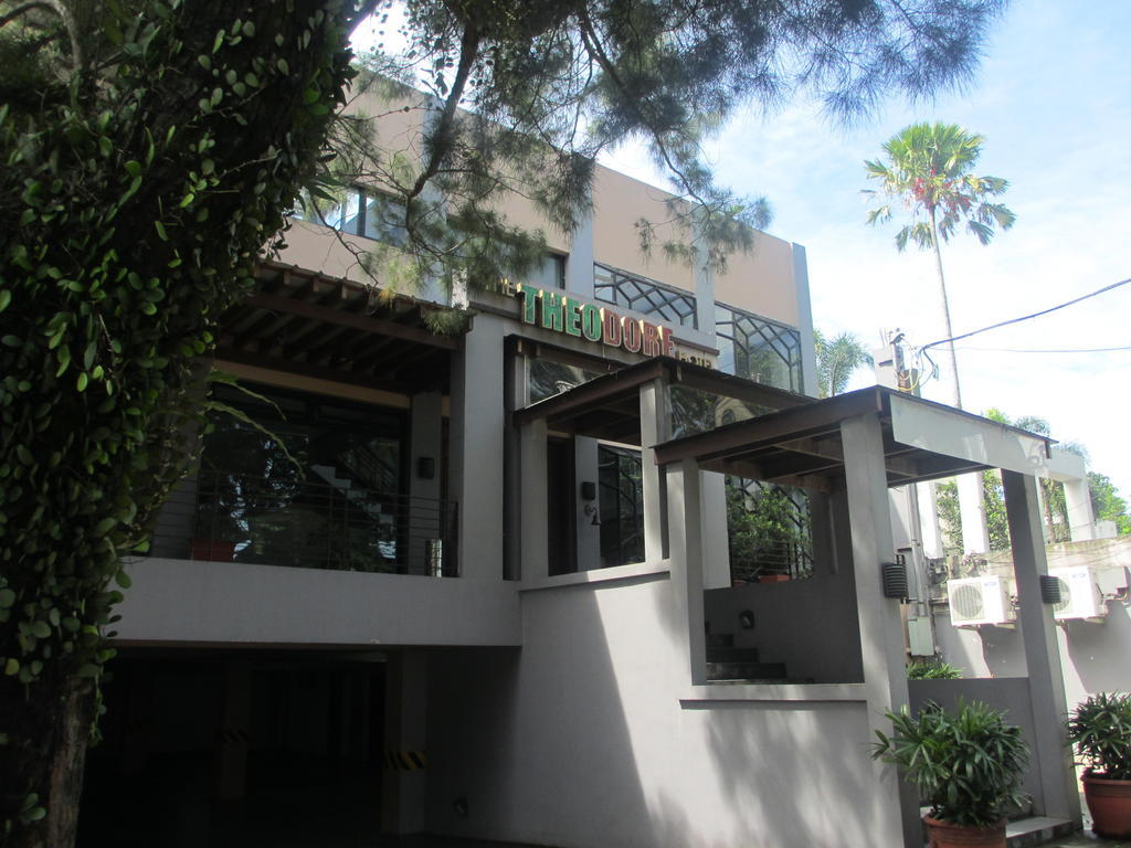 The Theodore Hotel Tagaytay City Exteriör bild