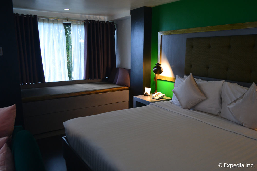 The Theodore Hotel Tagaytay City Exteriör bild